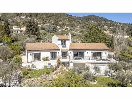 magnifique villa-appartement au calme à vendre au tignet