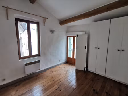 location maison 2 pièces 46m² st gilles 30800