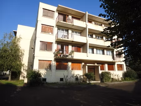 location appartement 3 pièces 69m² vaulx en velin 69120