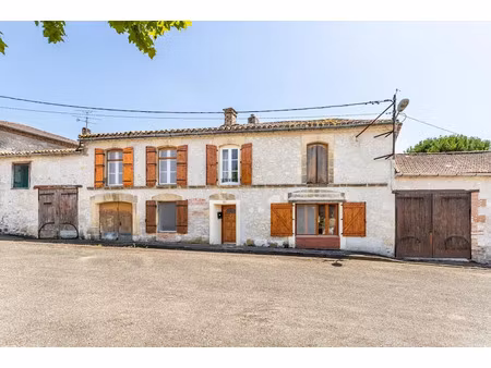 vente maison 8 pièces 137 m² à bourg-de-visa (82190)  185 000 €