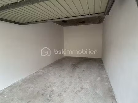 parking de 16 13 m² à moyeuvre-grande