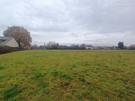 terrain 11 770 m² borderes sur l echez