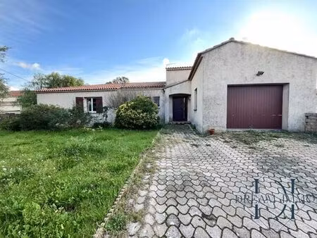 maison de 6 pièces de luxe en vente à solliès-pont  provence-alpes-côte d'azur