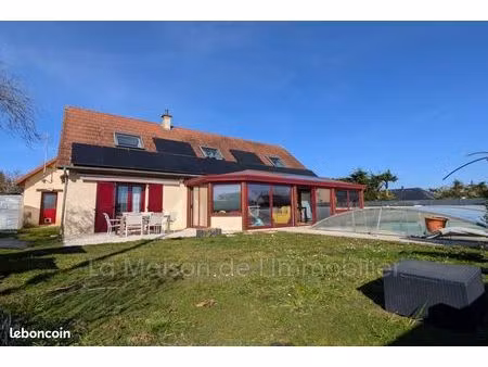 pavillon 8 pièces 210 m²