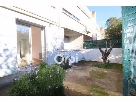 location appartement 2 pièces 47 m² à roquevaire (13360)