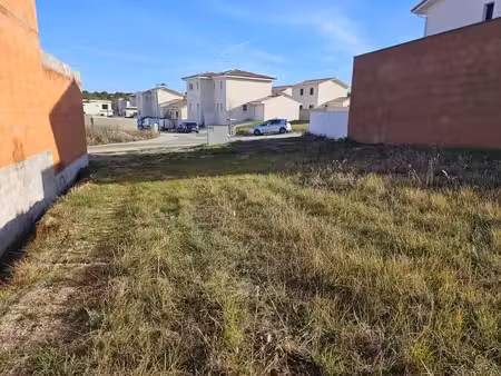 terrain constructible de 347 m²