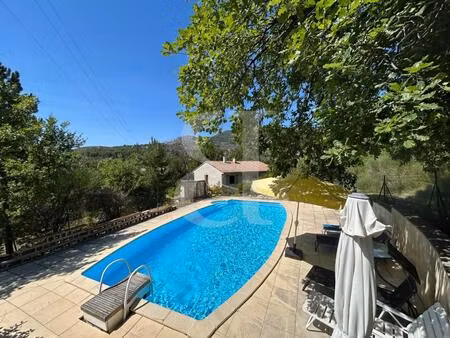 propriété avec deux logements indépendants à vendre à buis-