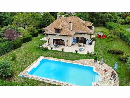 nernier maison d'architecte de charme  piscine et grand te