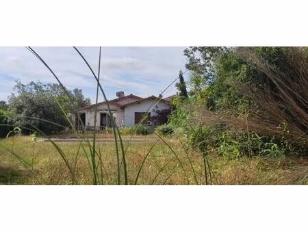 audenge maison 117m² + dépendances sur un terrain de plus de 2 700m²