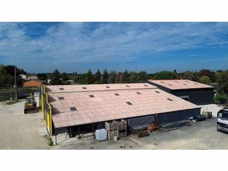 local industriel ou commercial exceptionnel à bergerac !