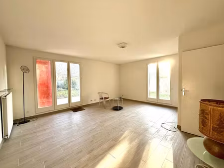 vente maison 5 pièces 95 m² à orleans (45000)  270 300 €