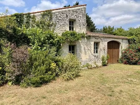 maison de campagne à bords ref 432907crit exclusivite