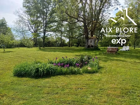 maison de caractère dans un cadre bucolique- avec dépendances