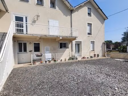 exclusivité nay  a vendre appartement 171 m²  5 chambres  cour de 130 m²