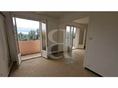 appartement t3 dans résidence à valréas