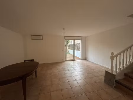 location maison 4 pièces 90m2 corneilla-del-vercol 66200 - 1200 € - surface privée