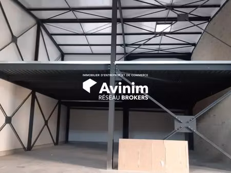 local d'activité neuf chambéry à louer