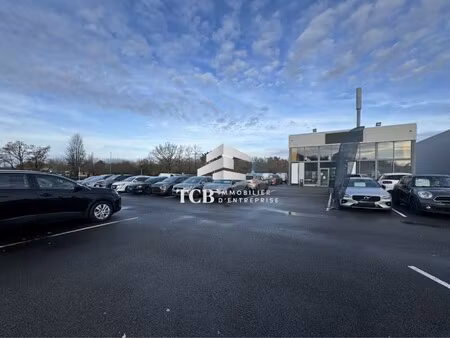 location local commercial