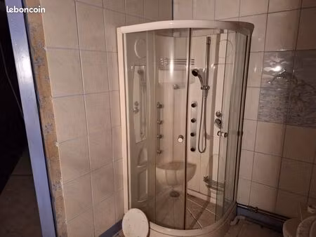 maison de villages a louer avec des travaux aussi a faire