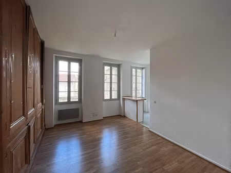 vente appartement 2 pièces 46 m² à sainte-foy-la-grande (33220)  31 500 €
