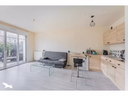 vente appartement 2 pièces 42 m² à saint-cyr-sur-loire (37540)  159 000 €