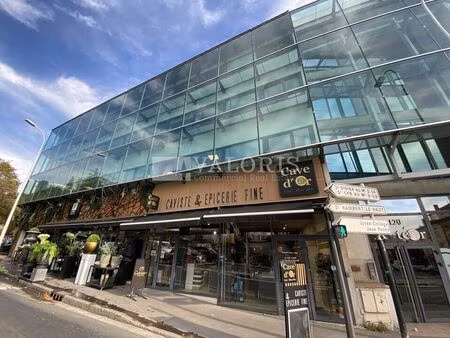 location bureau 195 m² à lyon 9 (69009)