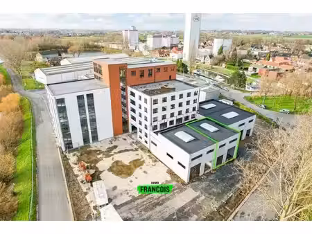 entrepôt avec bureau à vendre dans un emplacement central à…