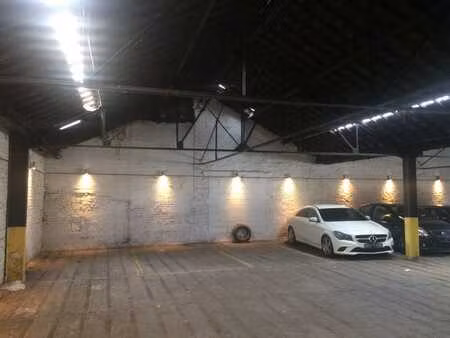 place de parking sécurisée - bressoux - 60€