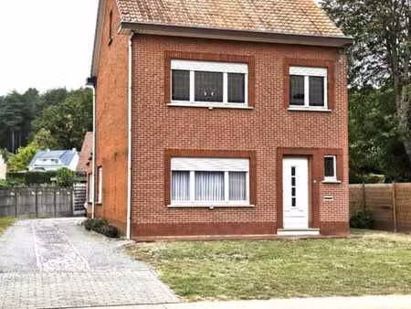 maison a renover avec jardin