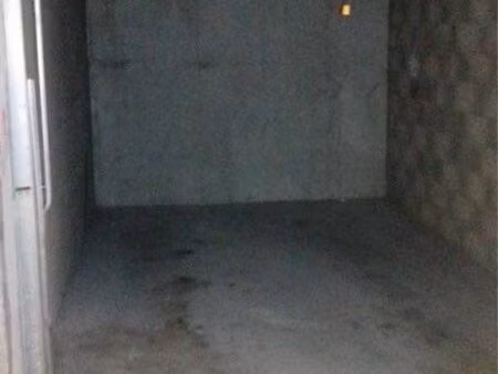 box parking à louer