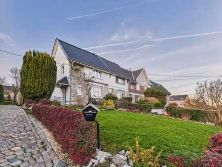 charmante maison avec grand jardin à petit-rechain