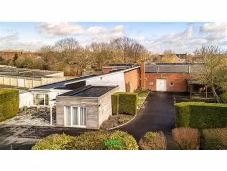 studio audiovisuel de 800m² situé à tournai