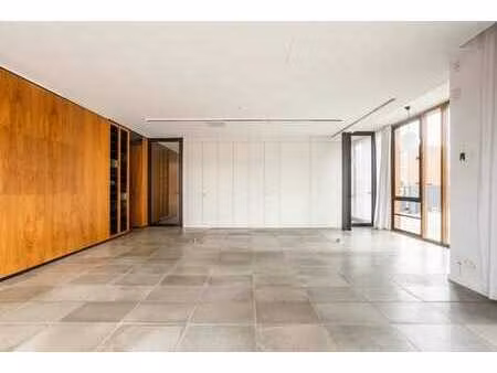 prestigieux immeuble de bureaux