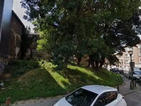 une parcelle de terrain