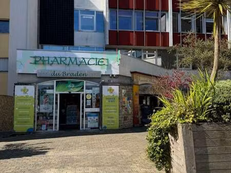 location bureaux et commerces à quimper (29000) : à louer / 120m² quimper