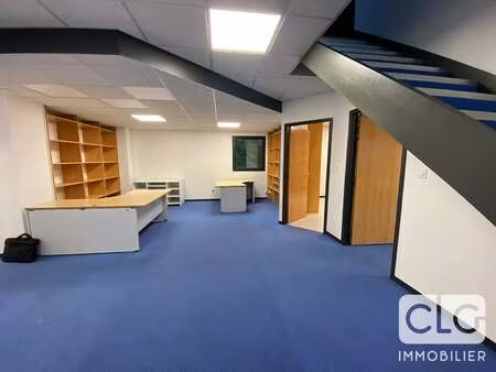 location bureaux et commerces à quimper (29000) : à louer / 150m² quimper