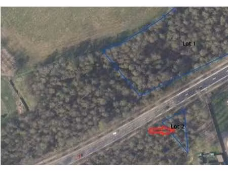 terrain dans une zone agricole