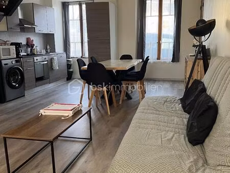 maison de 56 79 m² à le pont-chretien-chabenet