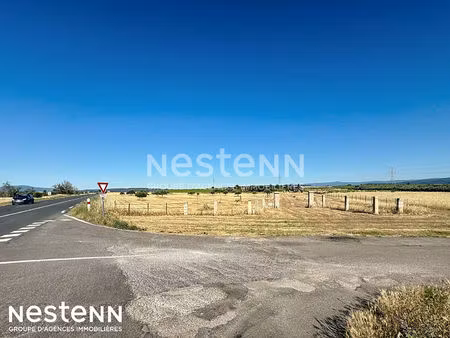 magnifique terrain plat de 24 076 m² avec cabanon de stockage