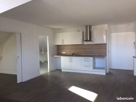 appartement 2 chambres - centre de rethel