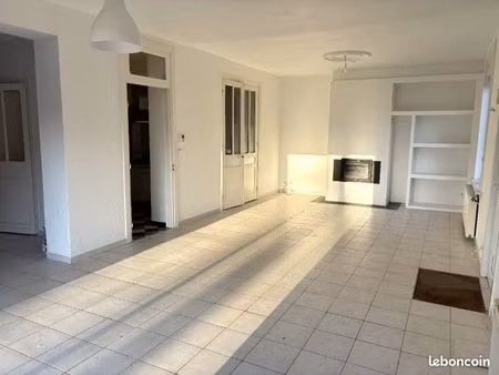 maison 6 pièces 150 m²