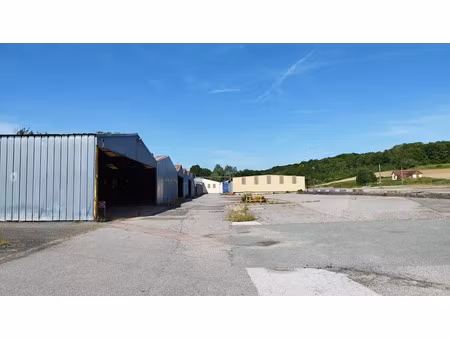 vente locaux professionnels 4600 m² à gisors (27140)  926 670 €