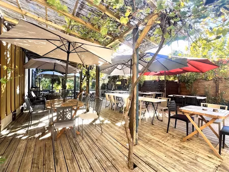 vente locaux professionnels 300 m² à le bugue (24260)  378 000 €