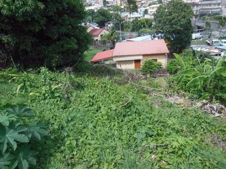 terrain de 414 m² à fort de france