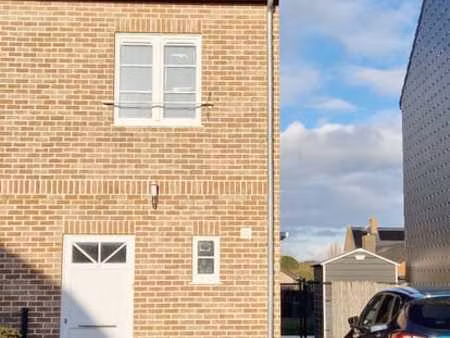 ? maison 3 façades à louer – warneton