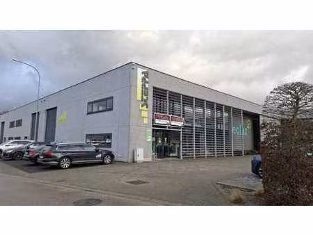 bâtiment industriel à louer à kapellen