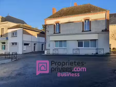 vente appartement 1 pièce 210 m² à ombrée d'anjou (49420)  250 000 €
