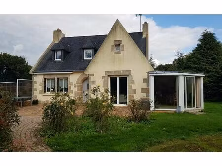 maison gurunhuel 135 m² t-5 à vendre  241 500 €