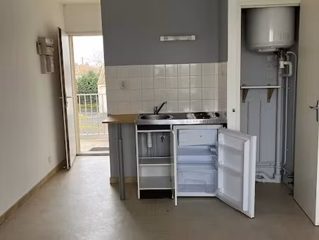 location appartement 1 pièce 19.12 m² à poitiers (86000)  395 €