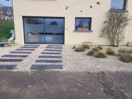location meublée appartement 1 pièce 27 m² à guingamp (22200)  450 €